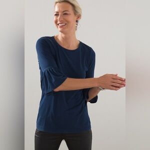 NWT Chico’s knit flounce sleeves top color deep indigo‎ size 3-XLarge